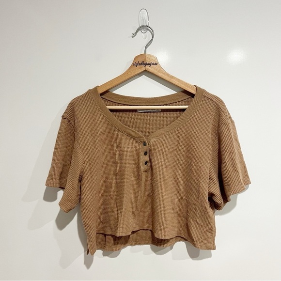 Abercrombie & Fitch Waffle Henley Crop Lounge Top - Picture 8 of 8
